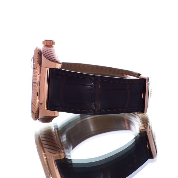 Rolex Sky-Dweller 326135